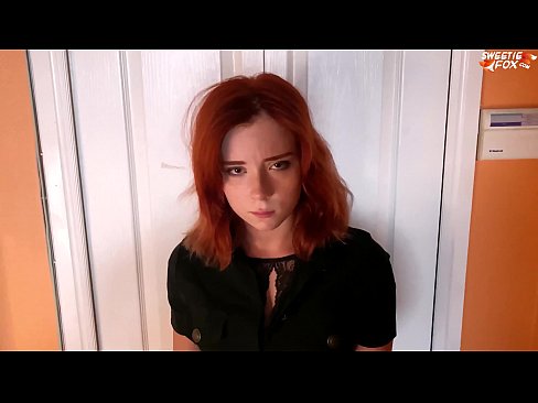❤️ Sécherheetsbeamten bestrooft schéin Fra fir Shoplifting - Cum Am Mond ❌ Sexvideo bei eis ❌️