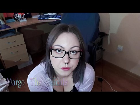 ❤️ Sexy Meedchen mat Brëll suckelt Dildo déif op der Kamera ❌ Sexvideo bei eis ❌️