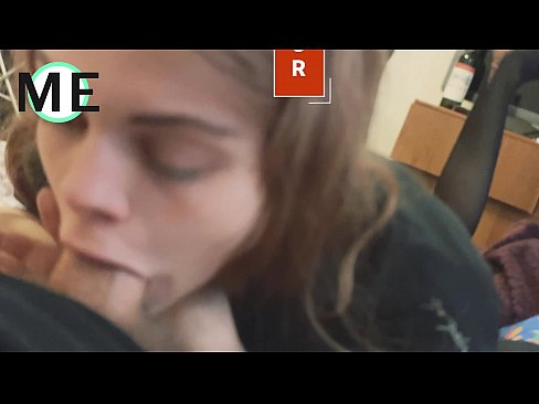 ❤️ Hals Dick, zerräissen Strumpfhosen an zerräissen Fersen schéin ze treffen ❌ Sexvideo bei eis ❌️