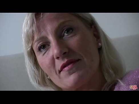 ❤️ D'Mamm, déi mir all gefuckt hunn ... Dame, behuelen Iech! ❌ Sexvideo bei eis ❌️